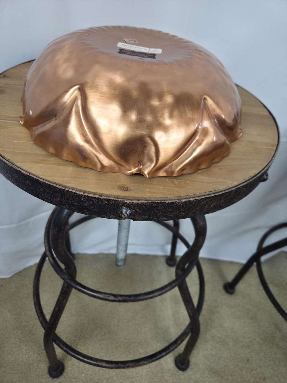 Gregorian..Hammered Copper Decorative Bowl - Warm Copper Tone - Picture 7 of 7
